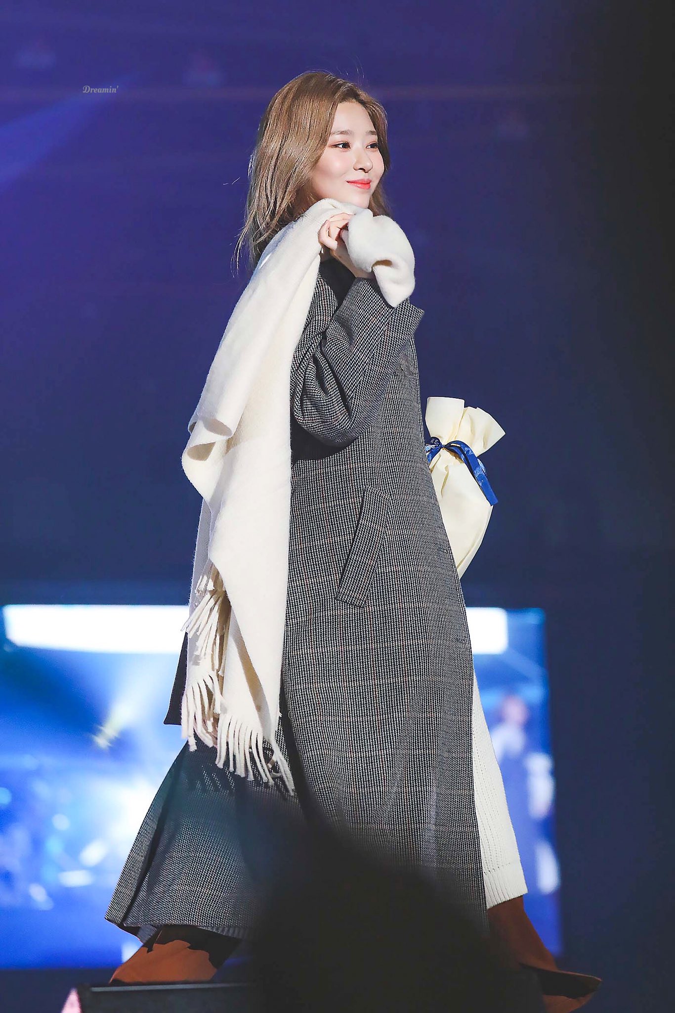 보스 아이즈원 민주.gif (스압,움짤 多) | 인스티즈