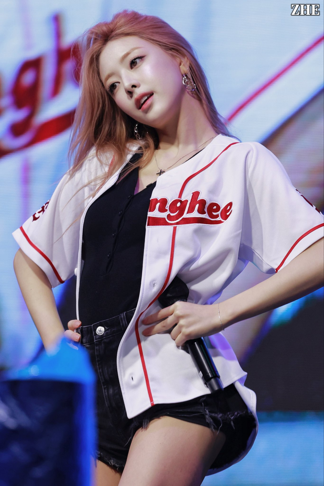 (스압)여자여자한 ITZY 유나.jpgif | 인스티즈