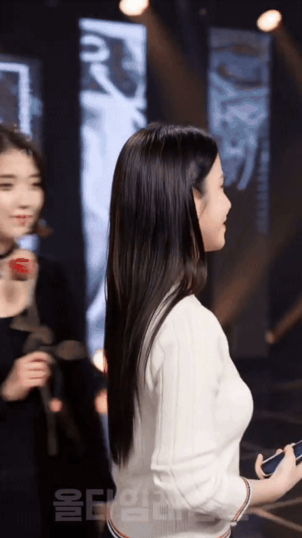 현재의 아이유랑 과거의 아이유.Ai | 인스티즈