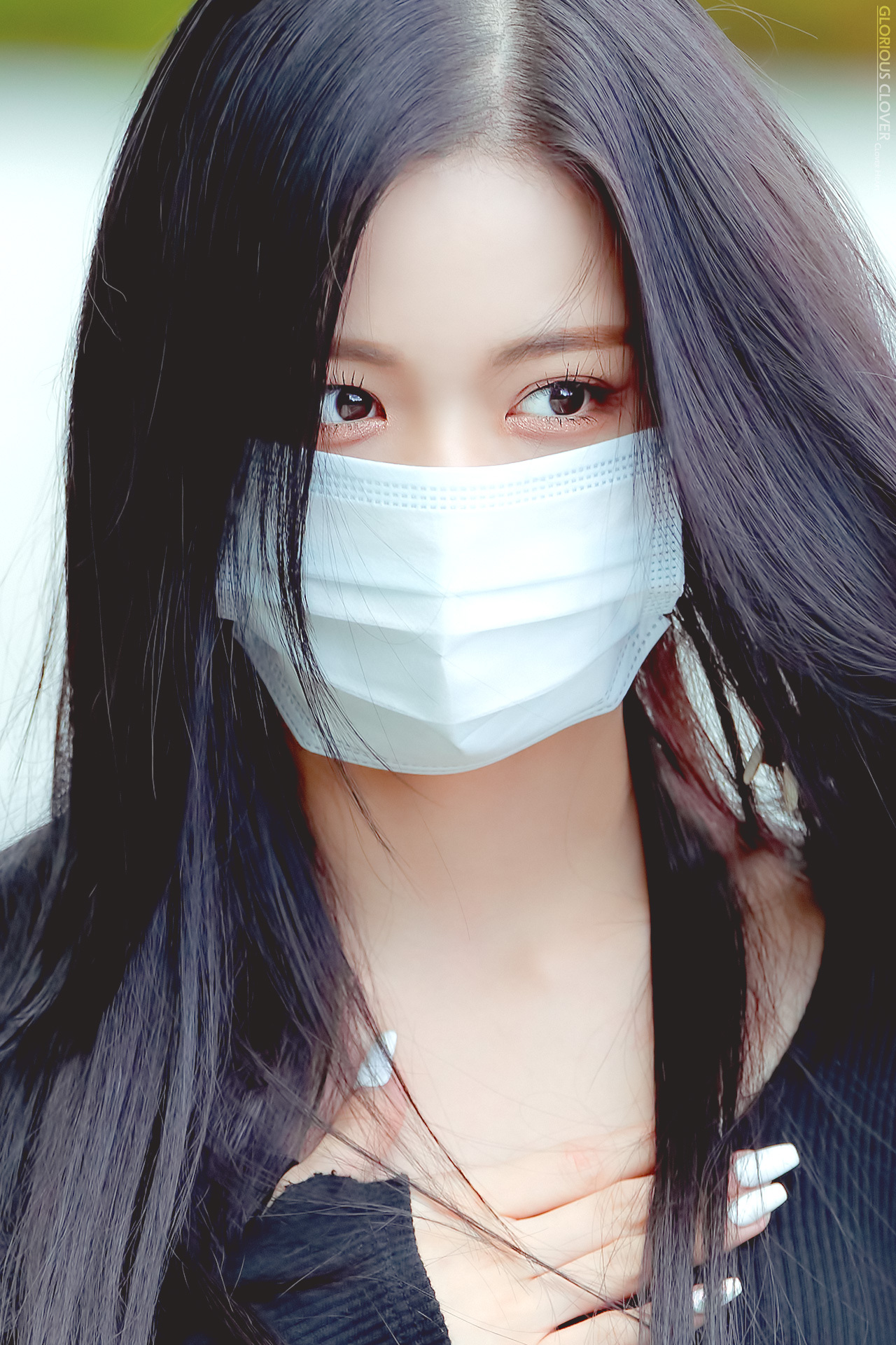 (스압)얼굴도 몸매도 이쁜 프로미스나인 이채영.jpgif | 인스티즈