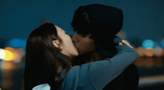안투라지 서강준&안소희 키스신.gif | 인스티즈