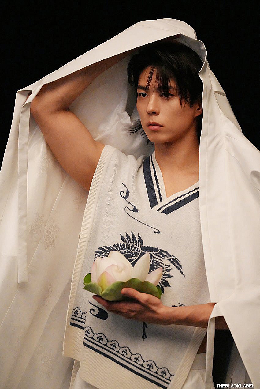 박보검 한복화보 b컷수준 | 인스티즈