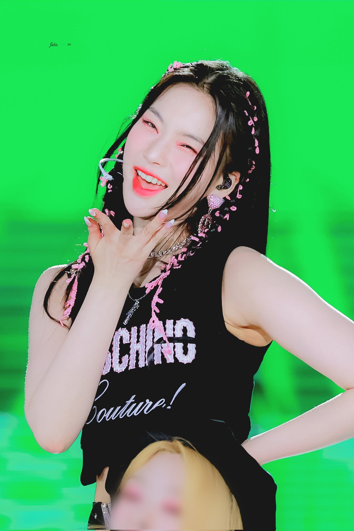 최근 스테이씨 아이사 스타일링 .jpg | 인스티즈