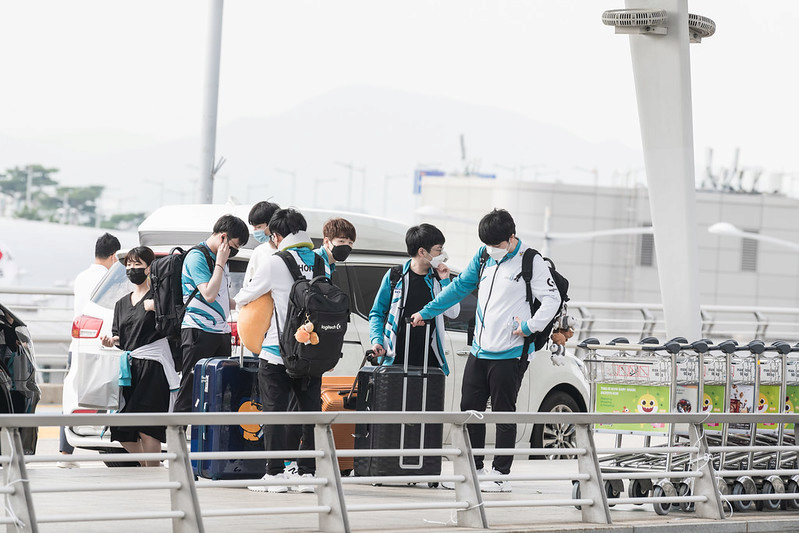 담원 출국 사진.jpg | 인스티즈