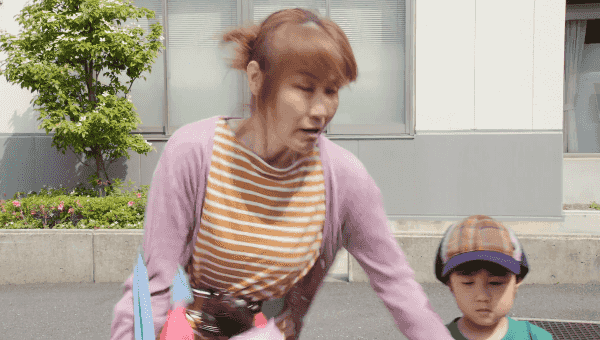 아이들 학교 보내고 엄마는 라이더로 변신 | 인스티즈