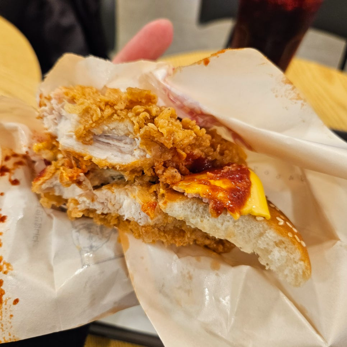 KFC 업사이드다운징거 후기 | 인스티즈