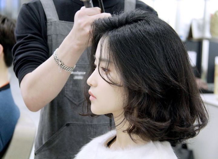 머리숱이 많아서 나눠주고 싶다는 김태리ㄷㄷ.jpgif | 인스티즈