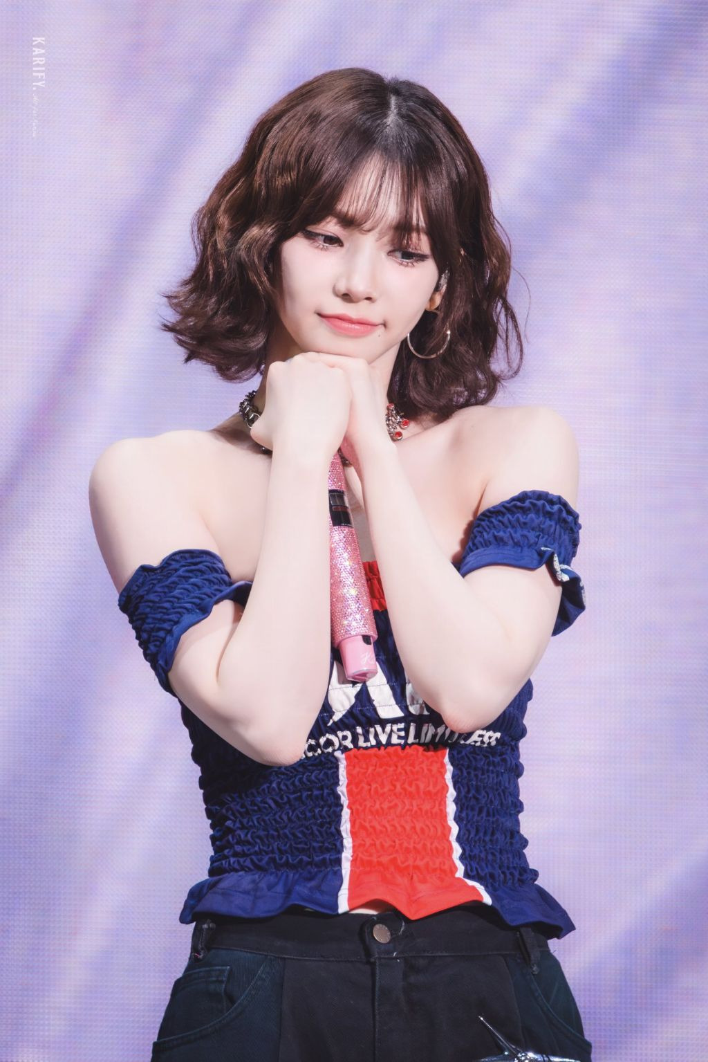 새하얀 에스파 카리나 .JPG | 인스티즈