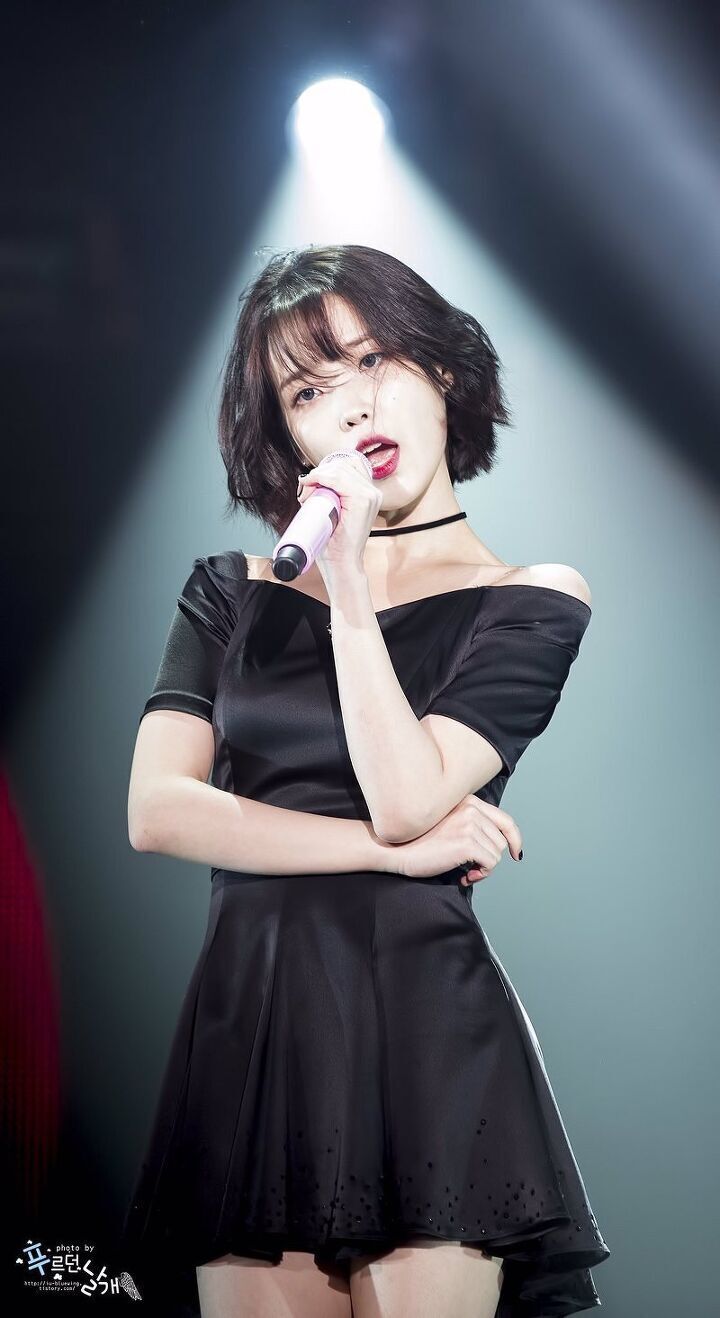 아이유 라고 쓰고 섹시 라고 읽는다 섹시가수 아이유.jpgif | 인스티즈