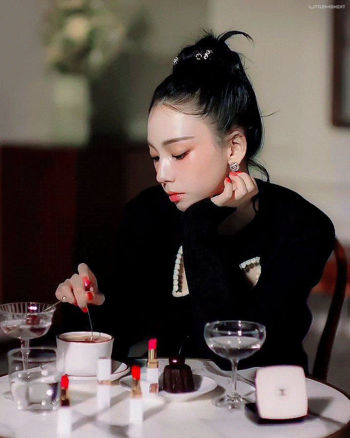 (스압)샤넬 뷰티 카리나 .gif | 인스티즈