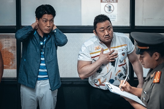 범죄도시 본 사람들은 깜짝 놀란다는 전일만 반장 슈트핏 | 인스티즈
