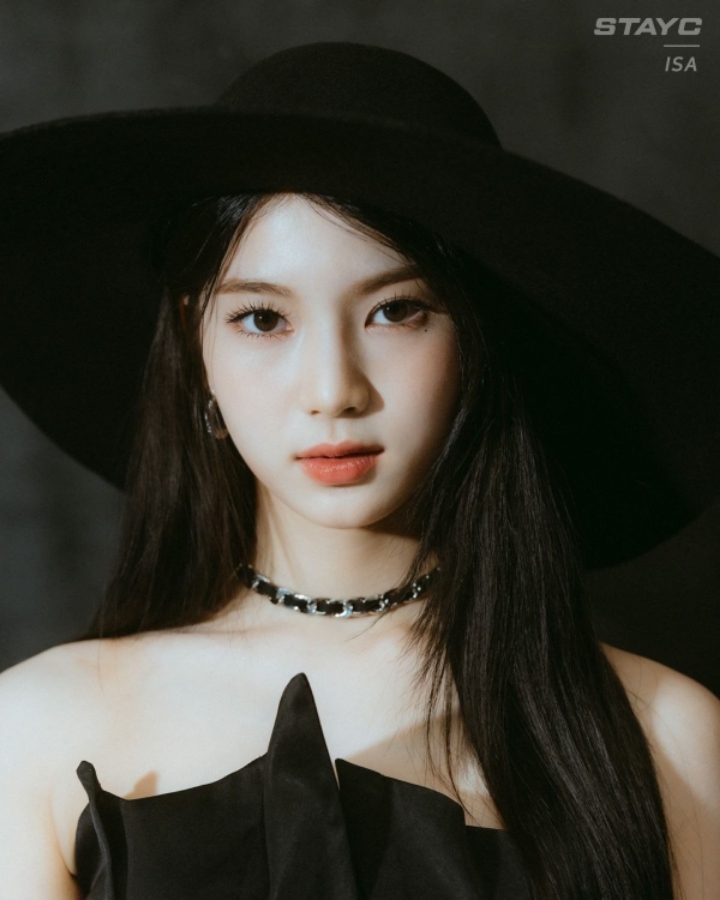 띵곡 제조기 '블랙아이드필승'이 3년 간 심혈을 기울여 맹근 신인 걸그룹 | 인스티즈