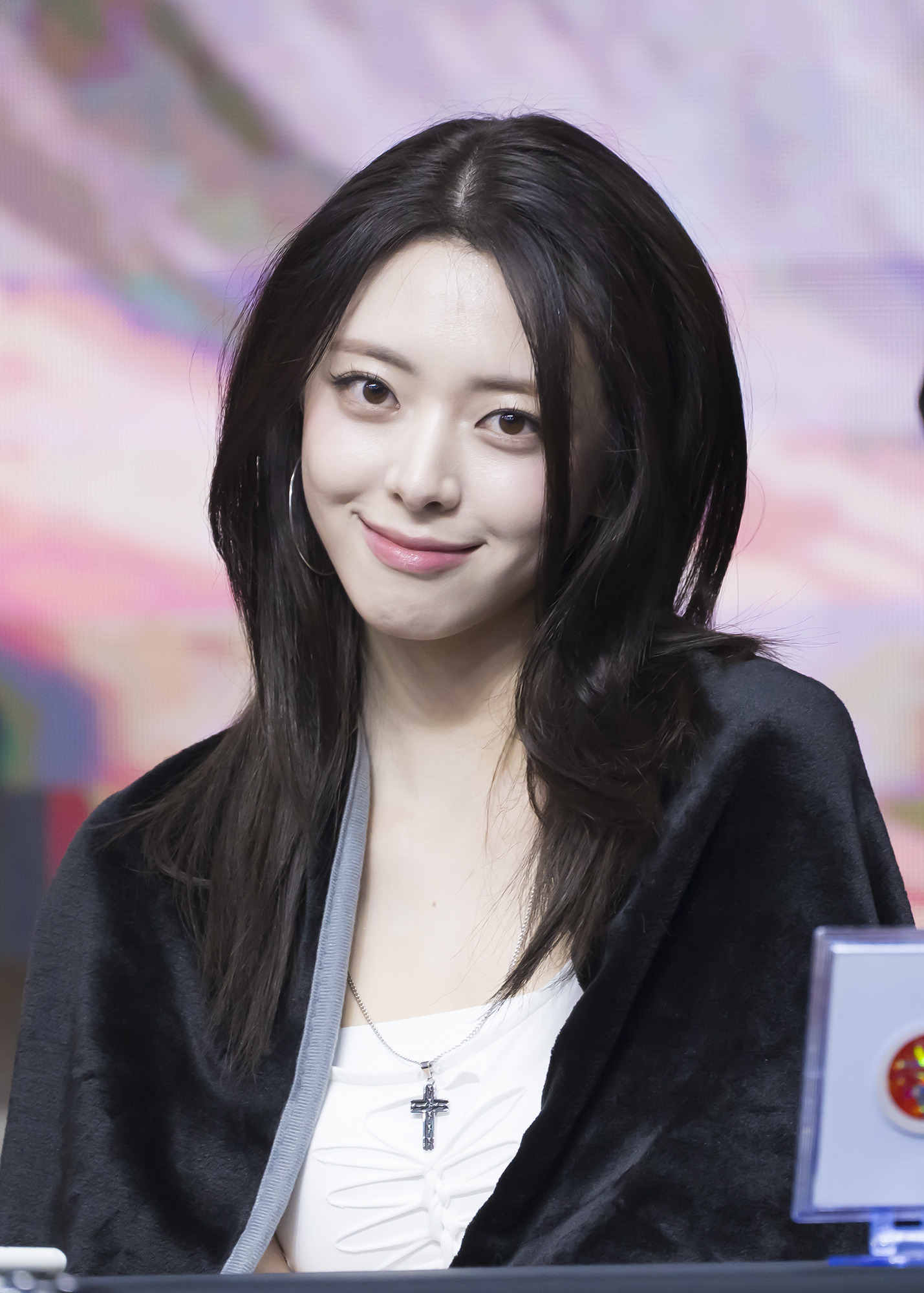 (스압)여자여자한 ITZY 유나.jpgif | 인스티즈