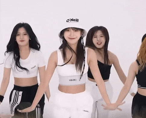 무대 오를때마다 접신한다는 아이돌...jpg | 인스티즈