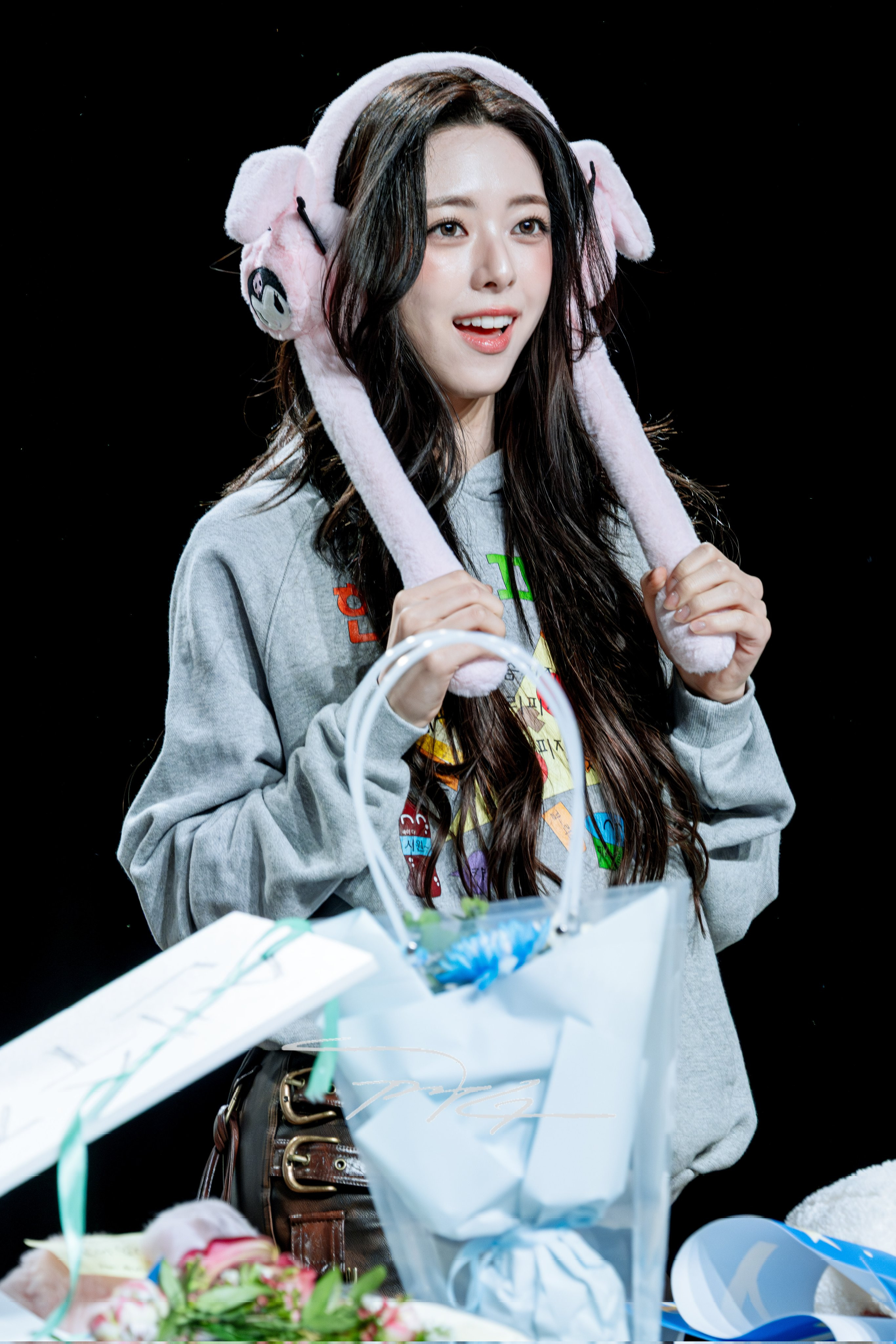 (스압)여자여자한 ITZY 유나.jpgif | 인스티즈