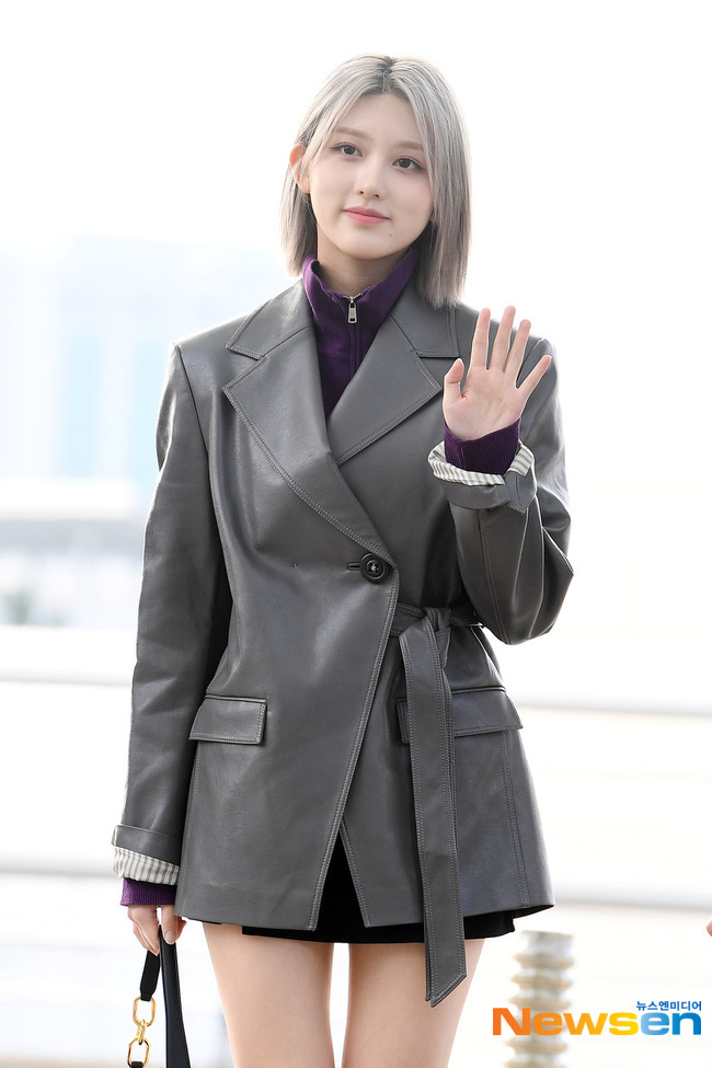 오늘자 아이브 출국 기사 사진 | 인스티즈