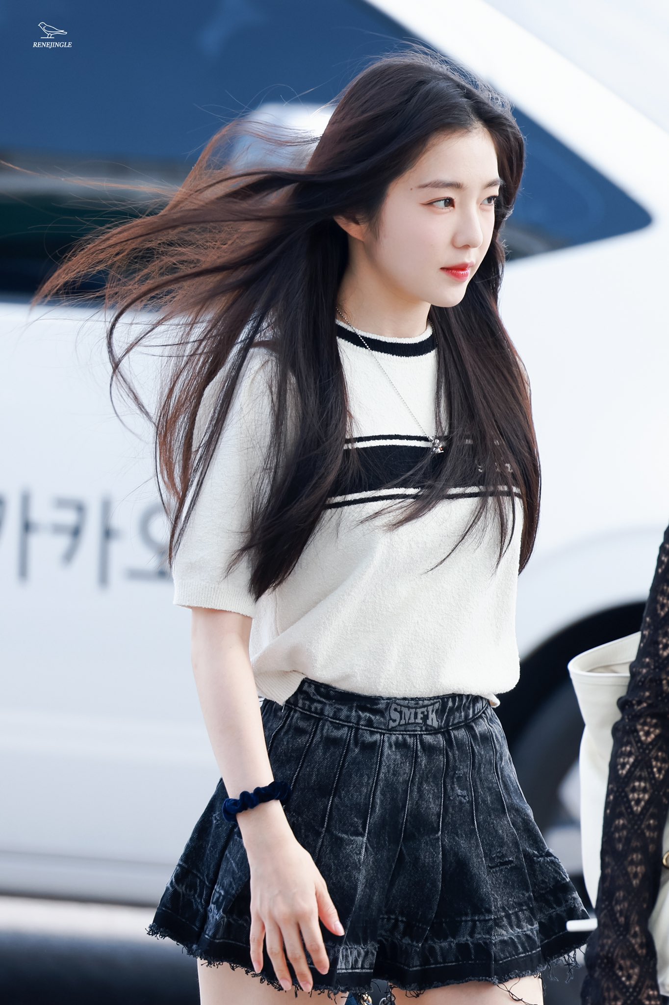 최근 공항 출국하는 아이린.jpgif | 인스티즈