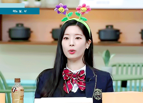 태연 대타로 놀토 나왓는데 내기져서 분장한 다현.gif | 인스티즈