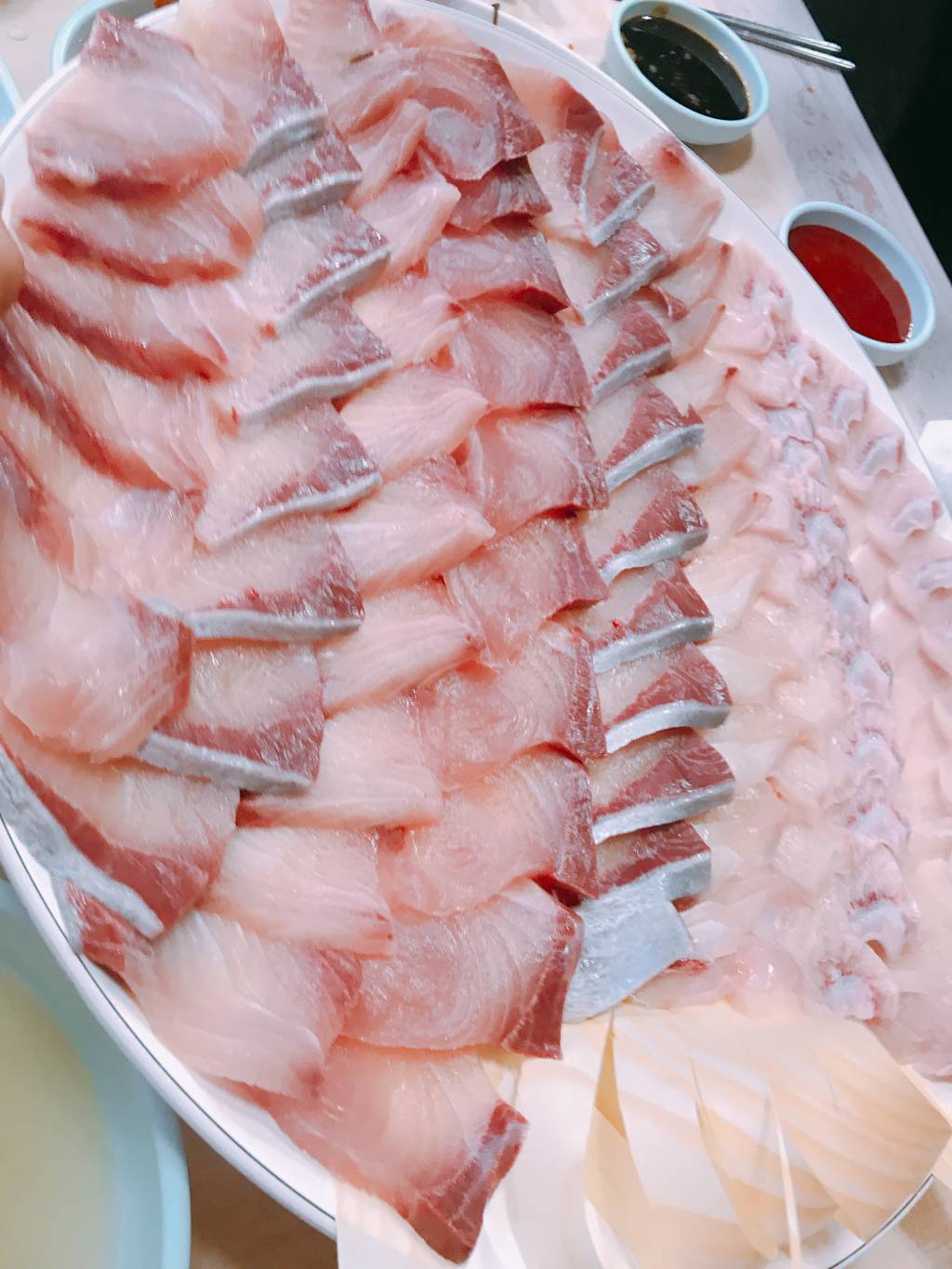 슬슬 사람들 앞에 등장할 준비하고 있는 녀석..JPG | 인스티즈