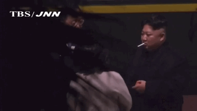 2026년 첫 김정은 담배 | 인스티즈