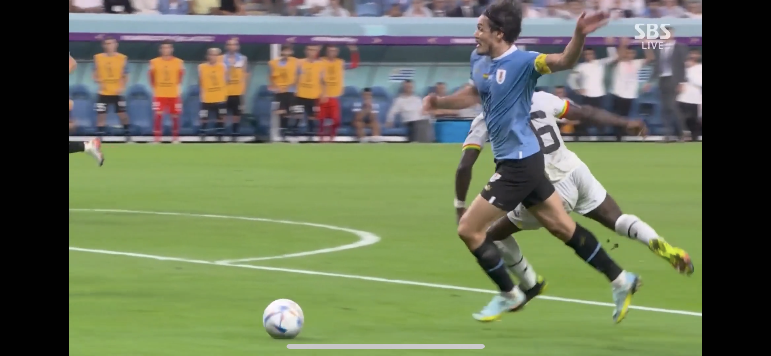 한국 끝나고 우루과이 가나 돌렸을때 살 떨렸던 장면 | 인스티즈