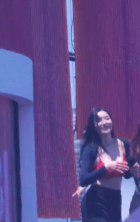 나고야 워터밤 천천히 흔걸어가는 권은비 | 인스티즈