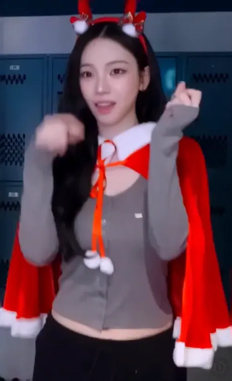 카리나 2025 연말무대 비하인드 .gif | 인스티즈