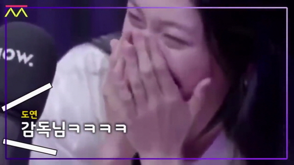 대머리 스태프 보고 웃음 터진 에이프릴 나은, 위키미키 도연 | 인스티즈