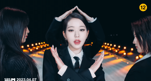 19살인데 데뷔 5주년인 천상 아이돌 장원영.jpgif | 인스티즈