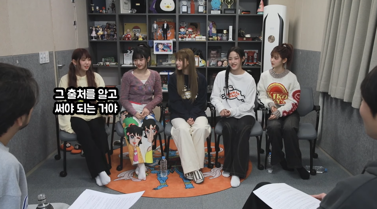 막내에게 현명한 모습 보여주는 뉴진스의 맏이 민지.jpg | 인스티즈