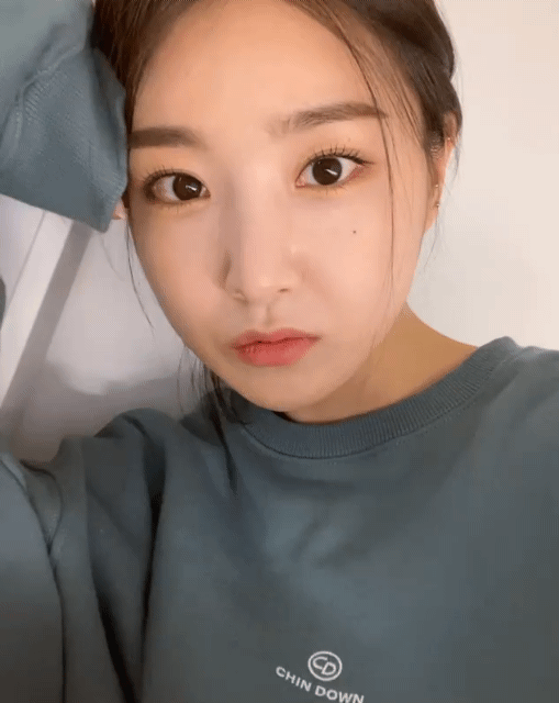 화려한 이목구비는 아니지만 개성있게 이쁜 쁘걸 유나 | 인스티즈
