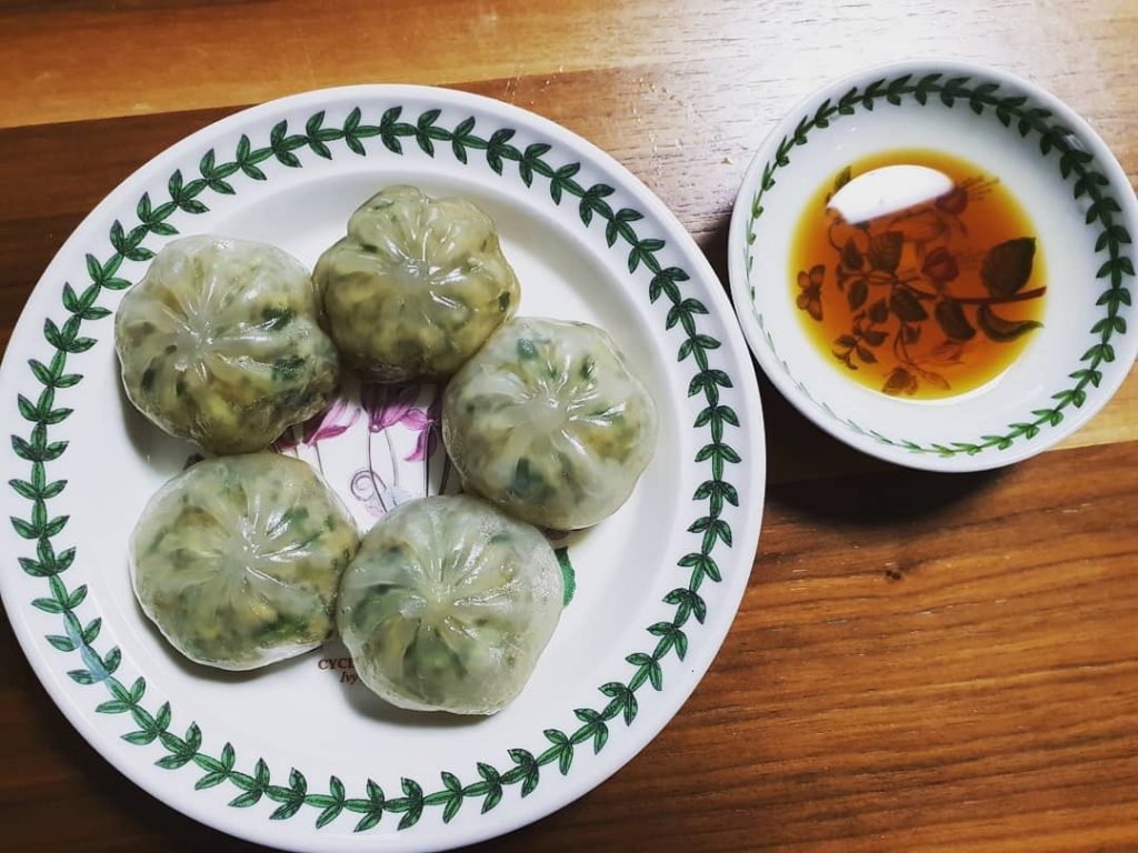 속이 투명하게 비치는 쫀득한 비비고 찰보리감자만두....jpg | 인스티즈
