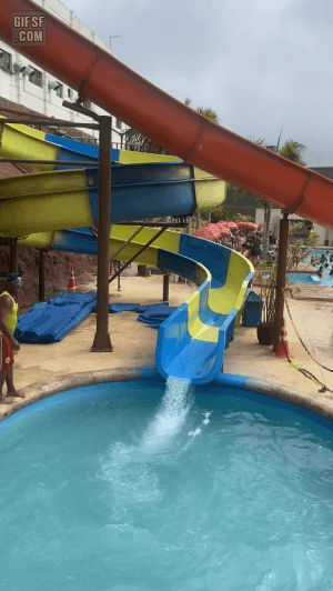 워터슬라이드에 인명구조요원이 있는이유 | 인스티즈