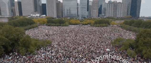 오늘자 역대급 규모의 반 트럼프 시위.gif | 인스티즈