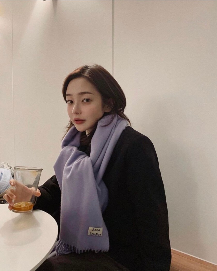 가을/겨울에만 볼 수 있는 여자들 특유의 내추럴한 분위기 코디 모음 | 인스티즈