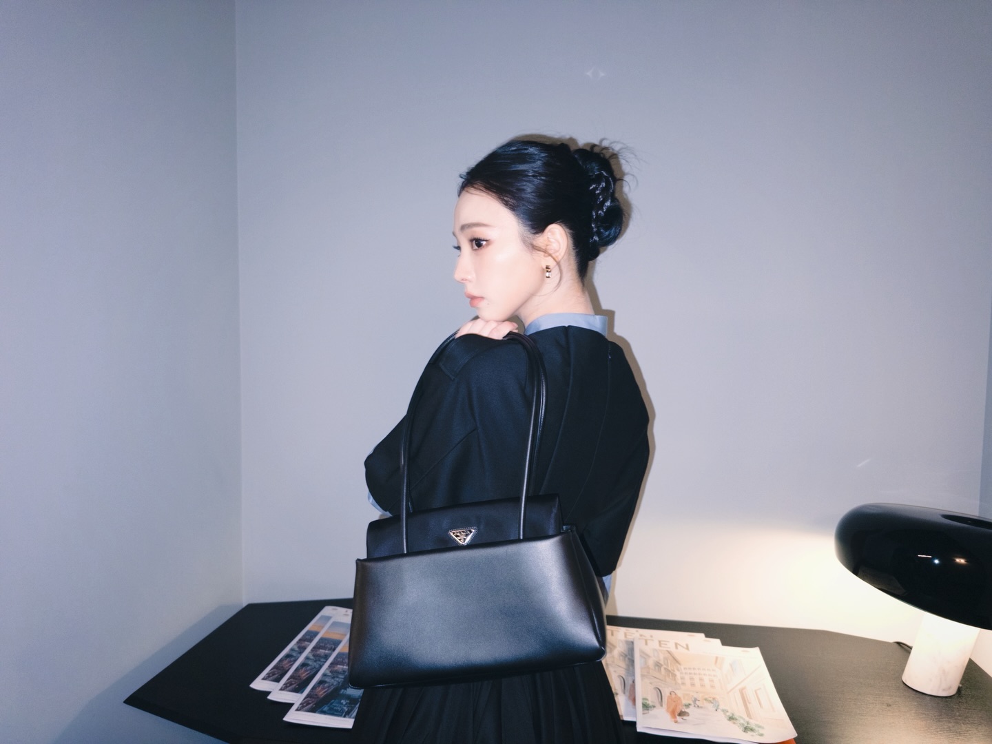 올빽머리 프라다 풀착장한 카리나 인스타 .jpg | 인스티즈