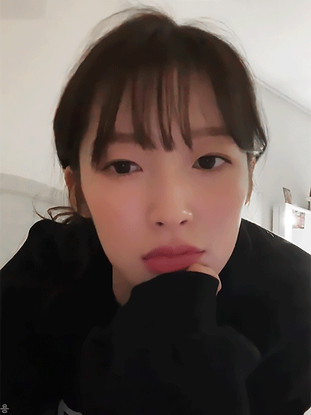 브이앱 하는 오마이걸 아린.gif | 인스티즈