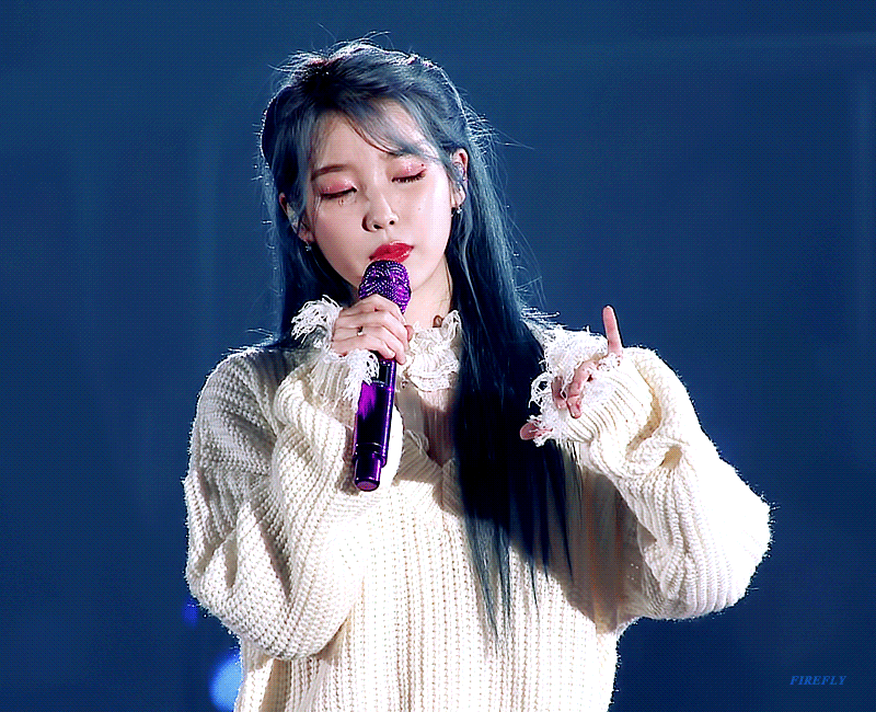 파랑머리 아이유.gif | 인스티즈