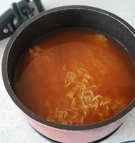 야심한 밤 라면 짤 | 인스티즈