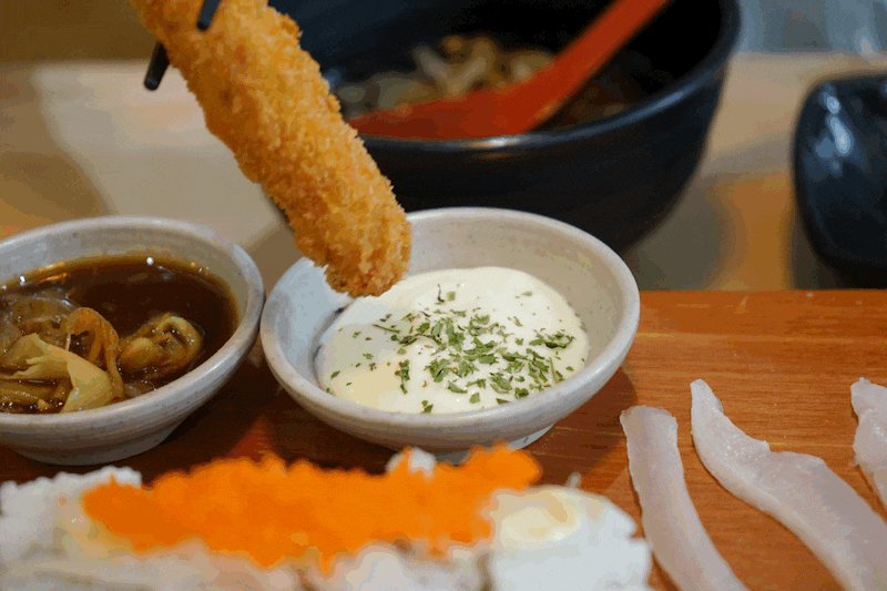 나는 새우튀김을 머리부터 꼬리까지 다 먹는다 vs 몸통만 먹는다 | 인스티즈