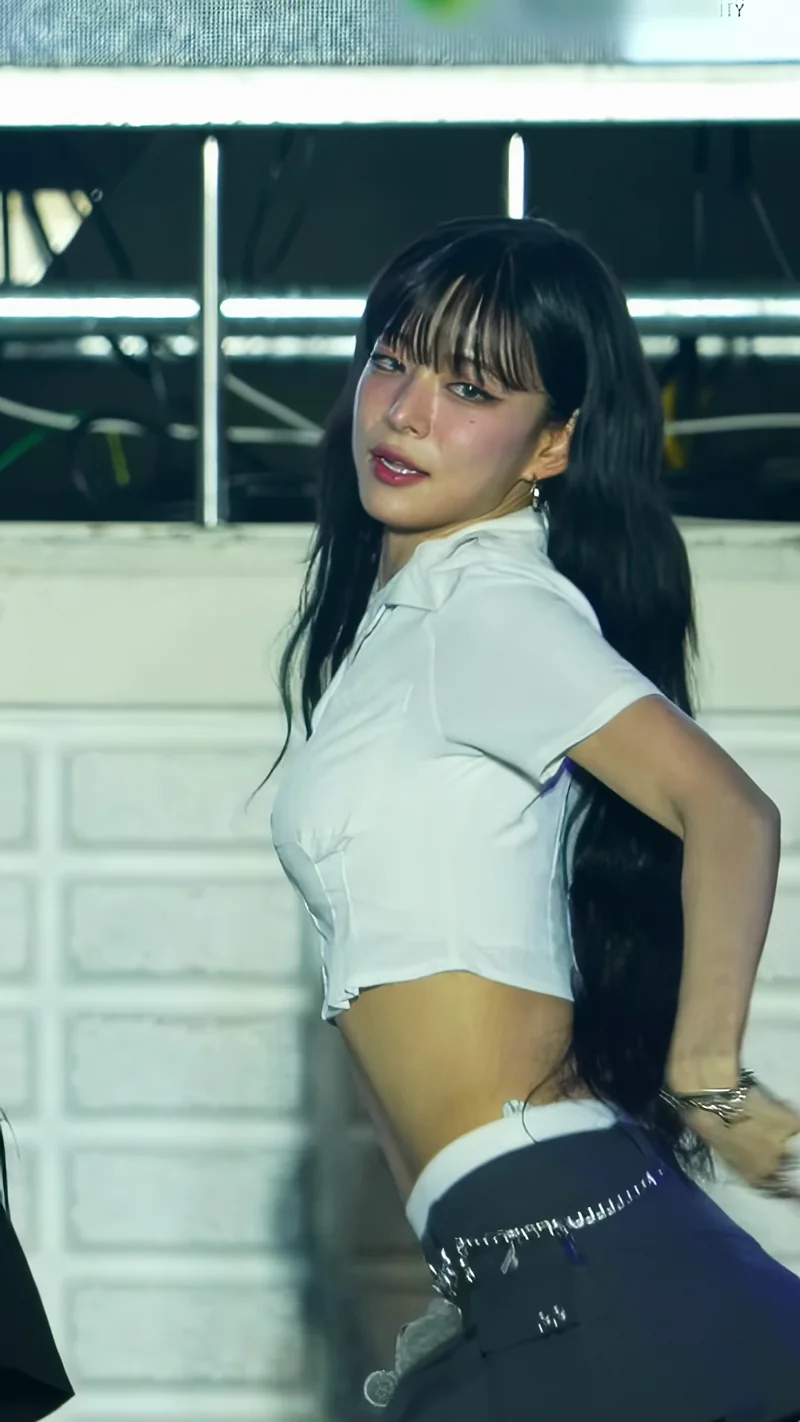 프로미스나인 이채영 | 인스티즈