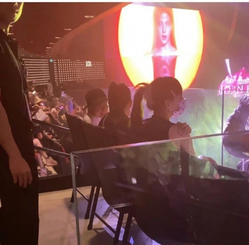 블랙핑크 콘서트갔다고 중국연예인들 살생부 만드는 중국 알빠노인 이유.jpg | 인스티즈