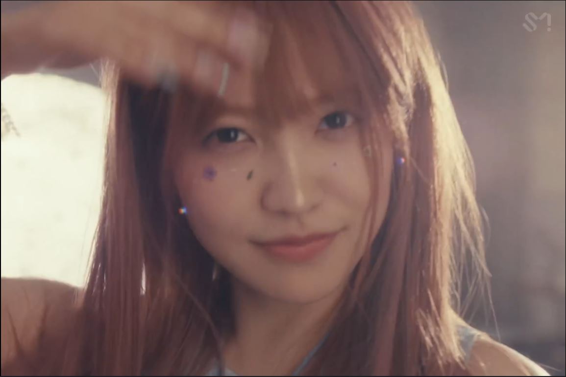 은근히 미감이 좋은 레드벨벳 Cosmic 뮤비 | 인스티즈