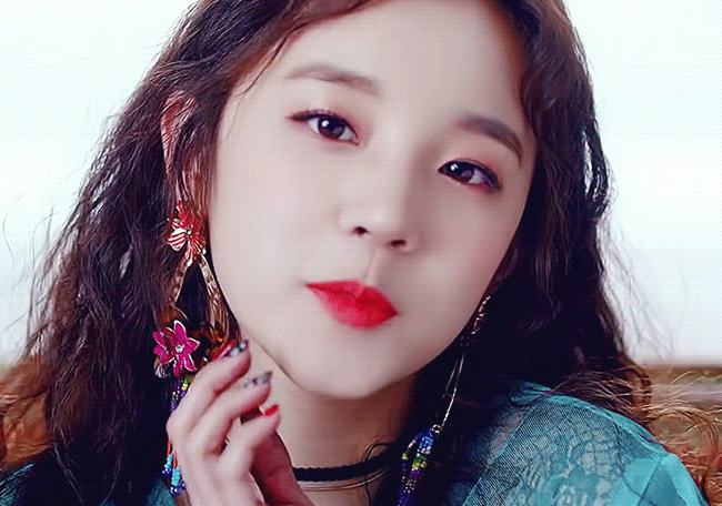 귀엽고 사랑스러운 덕후몰이상 여자아이돌들 .gif | 인스티즈