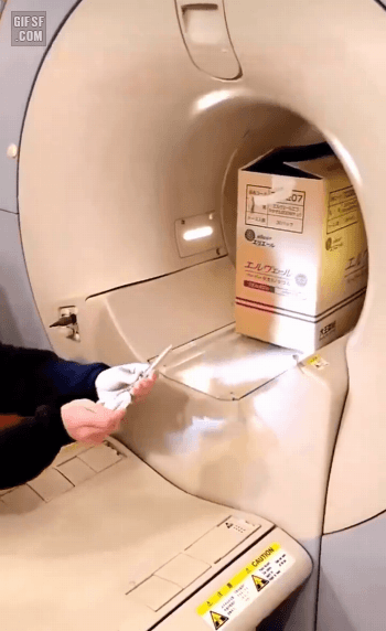 MRI 촬영때 금속물건 빼야하는 이유 | 인스티즈