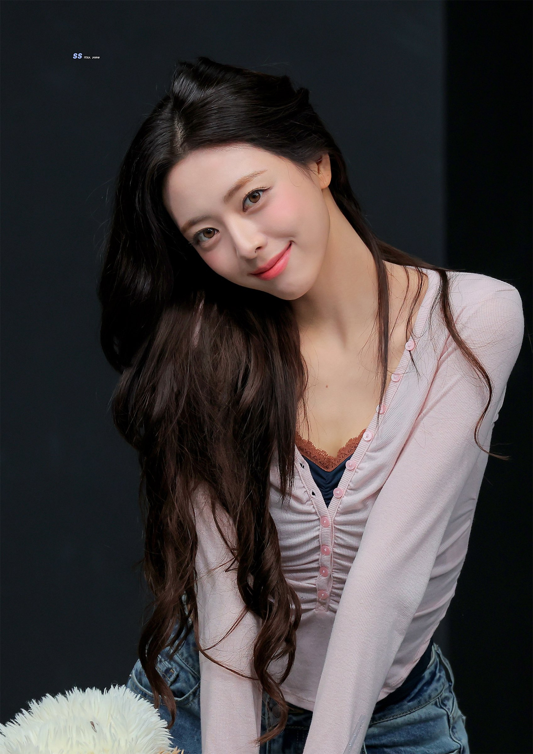 (스압)여자여자한 ITZY 유나.jpgif | 인스티즈