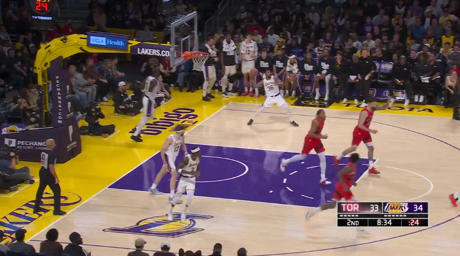 릅신식 속공으로 4점 플레이(테크)만드는 릅신.webp | 인스티즈