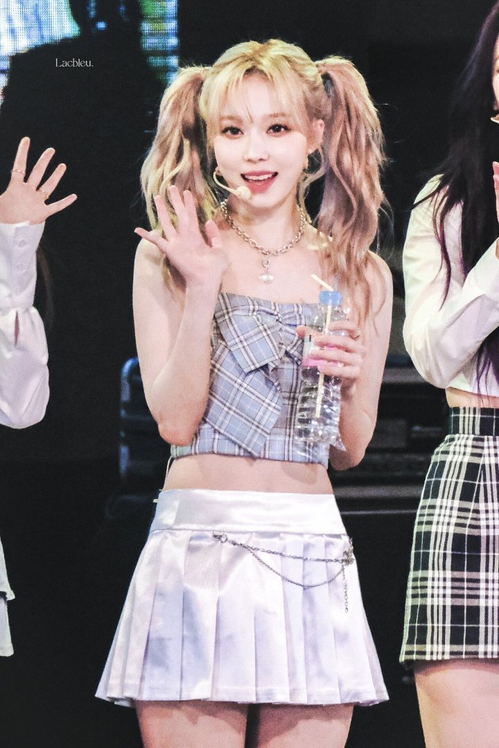 카리나보다 더 섹시해진 윈터 