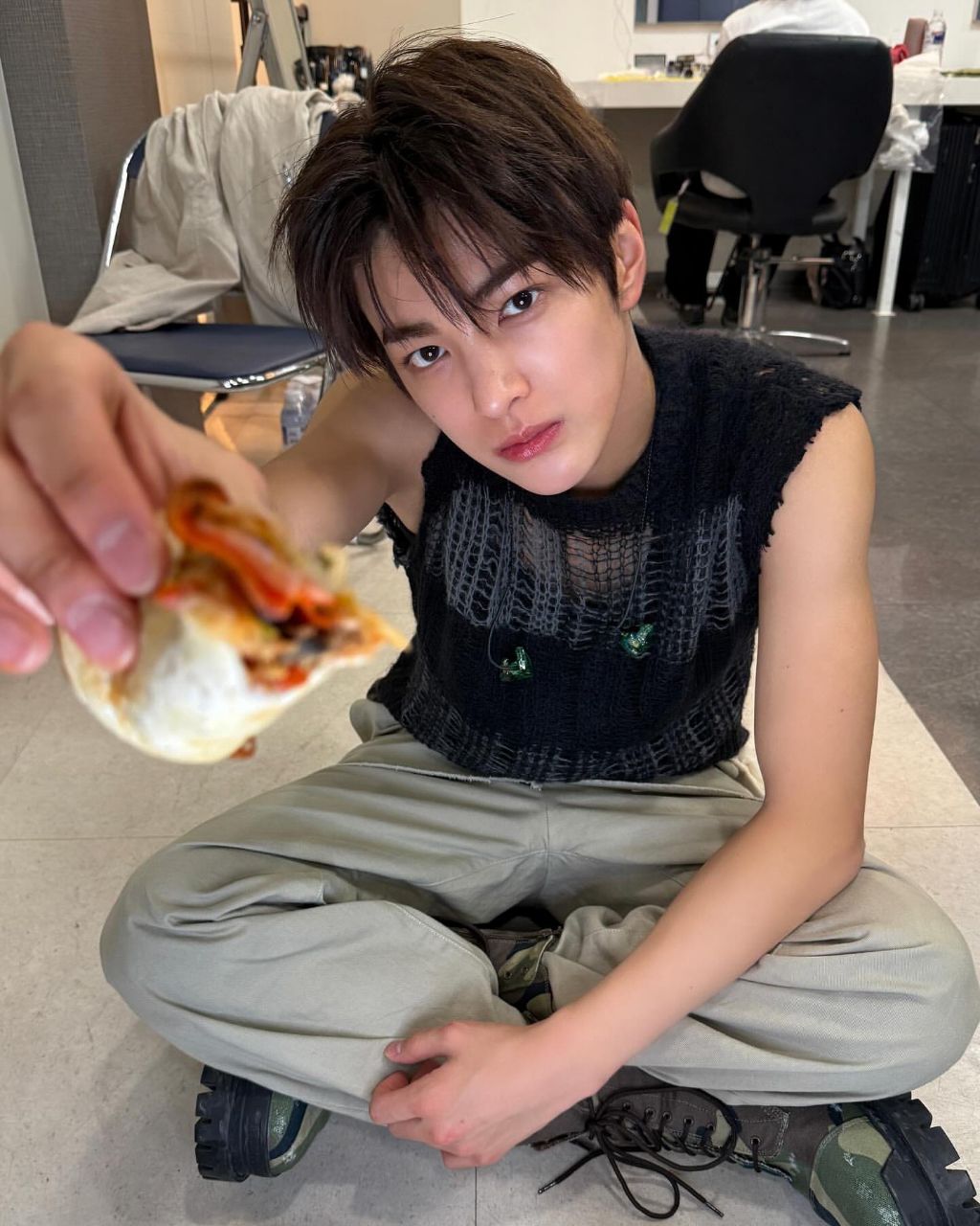 차은우닮은 09년생 남자아이돌gif | 인스티즈