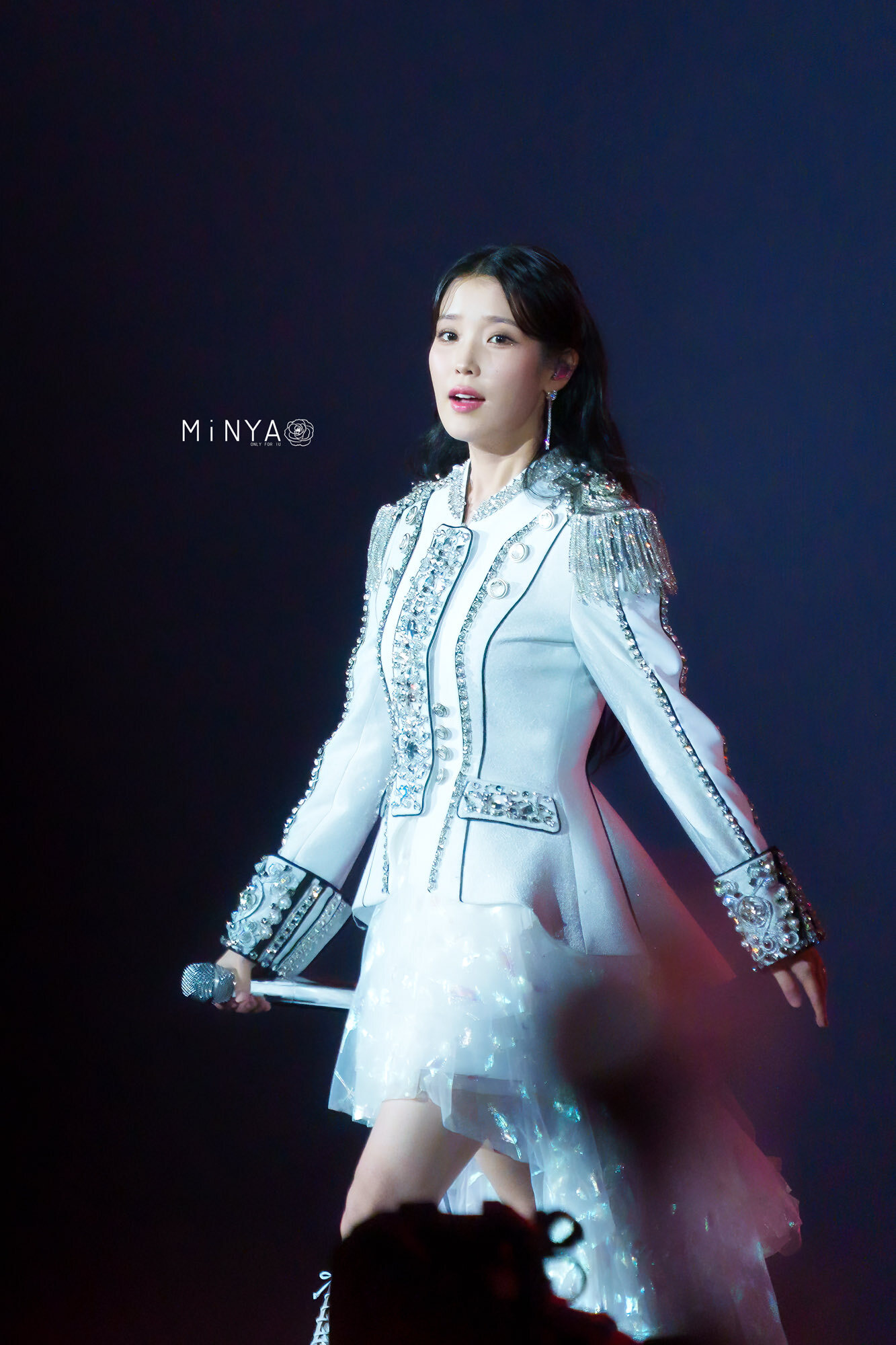아이유:2022년에 콘서트 2번밖에 안했으니 내년에른 본격적으로 달린다! | 인스티즈